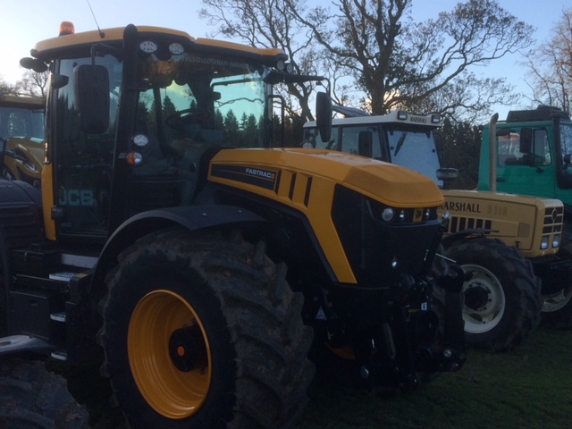Fastrac 4220 and Valtra T174 demo at charity tractor run